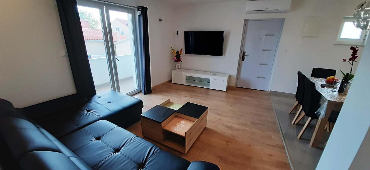 Penthaus Apartment N&M Baška Voda Kültér fotó